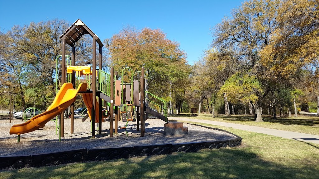 Buffalo Ridge Park | 5720 Parkwood Trail, Haltom City, TX 76137 | Phone: (817) 831-6464