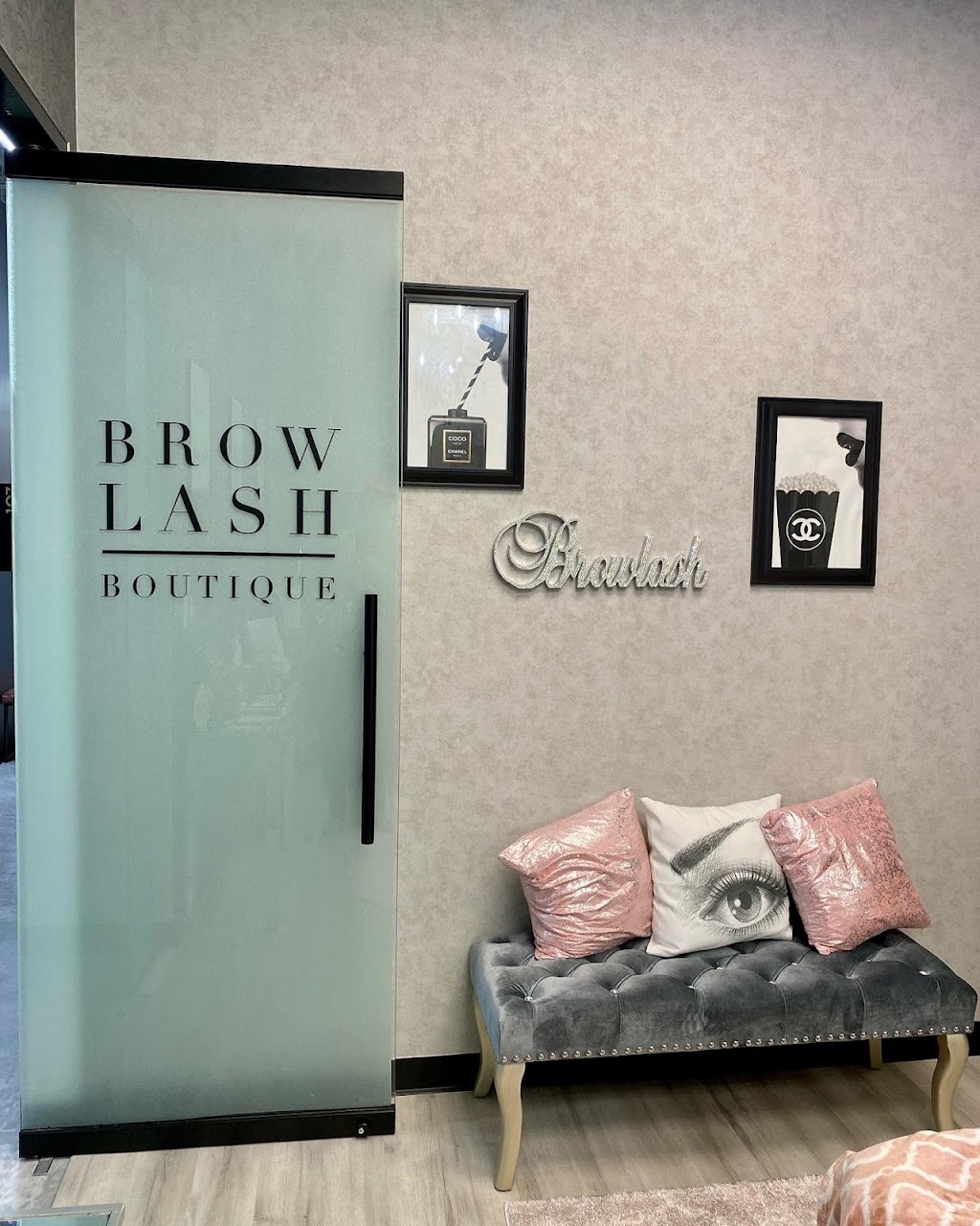 Brow & Lash Boutique | 300 Glen Cove Rd Ste 2, Roslyn Heights, NY 11577, USA | Phone: (516) 874-5855