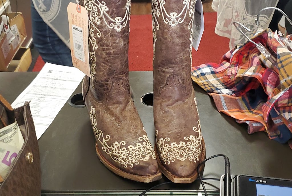 Boot Barn | 1568 N Hwy 77 Ste 104, Waxahachie, TX 75165, USA | Phone: (972) 937-5552