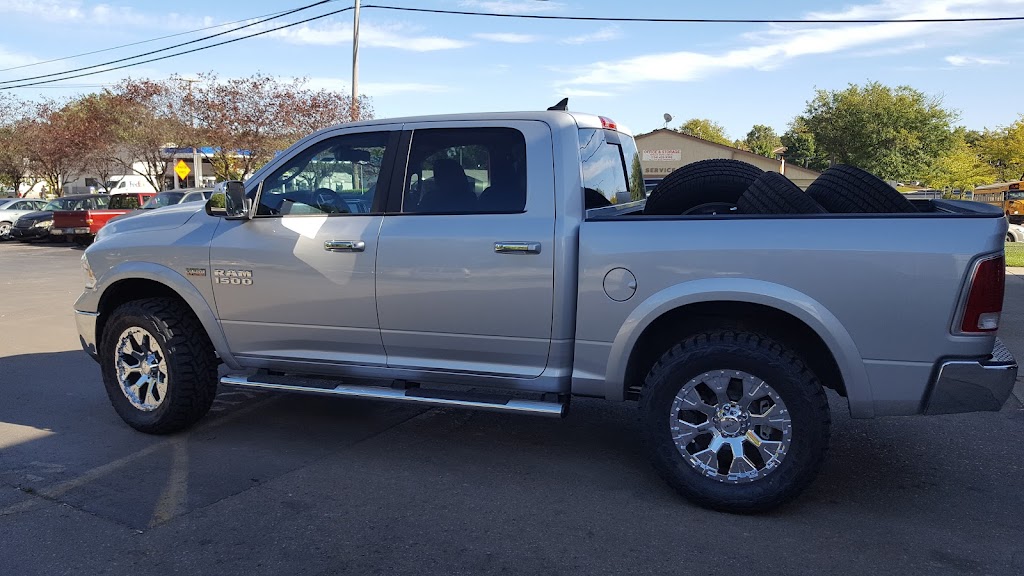 Express Tire Saline, Inc. | 820 W Michigan Ave, Saline, MI 48176, USA | Phone: (734) 944-4000