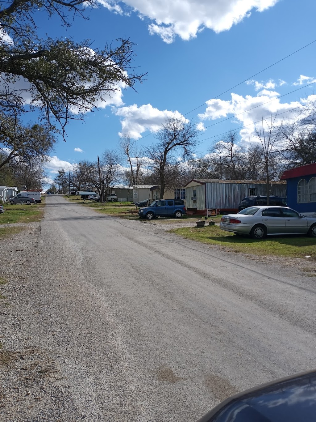 Oak Hill Mobile Home Park | 125 Oak Hill Dr, Weatherford, TX 76087, USA | Phone: (817) 613-9090