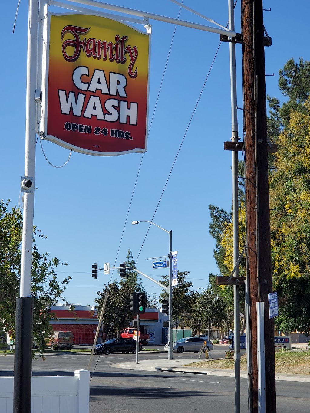 Family Car Wash | 140 E 7th St, San Jacinto, CA 92583, USA | Phone: (951) 654-3315