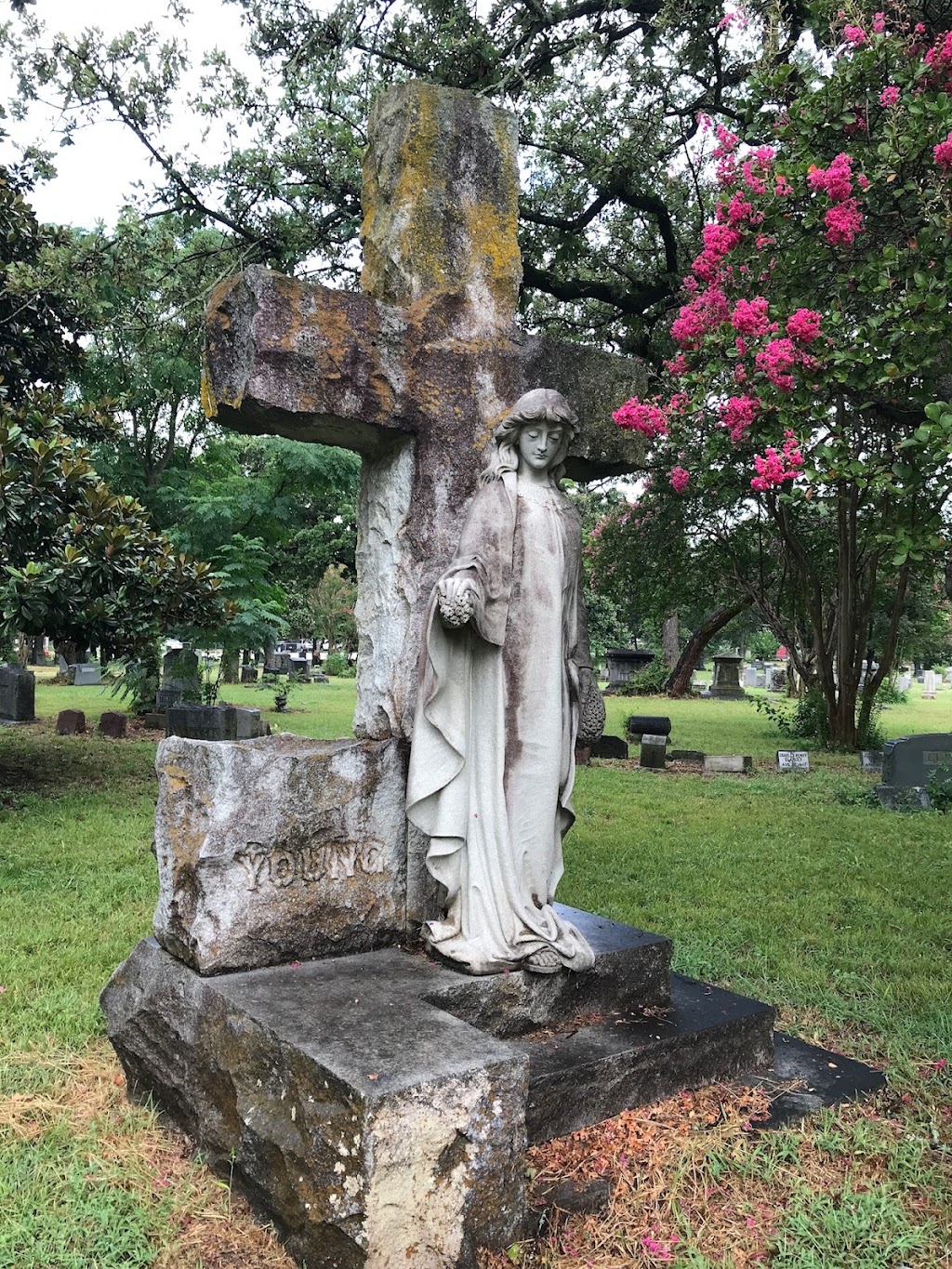 Oakland Cemetery | 3900 Oakland Cir, Dallas, TX 75215, USA | Phone: (214) 892-3565