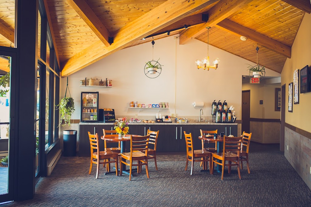 Forrest Inn | 1045 Riverplace Dr, Amery, WI 54001, USA | Phone: (800) 763-1263