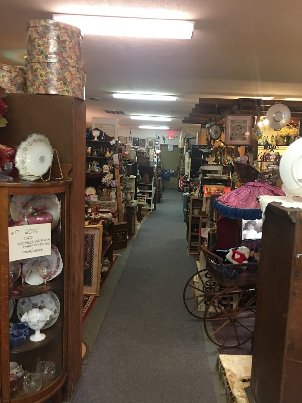 Route 43 Antique Mall | 8340 Kent Ave NE, Canton, OH 44721, USA | Phone: (330) 494-9268