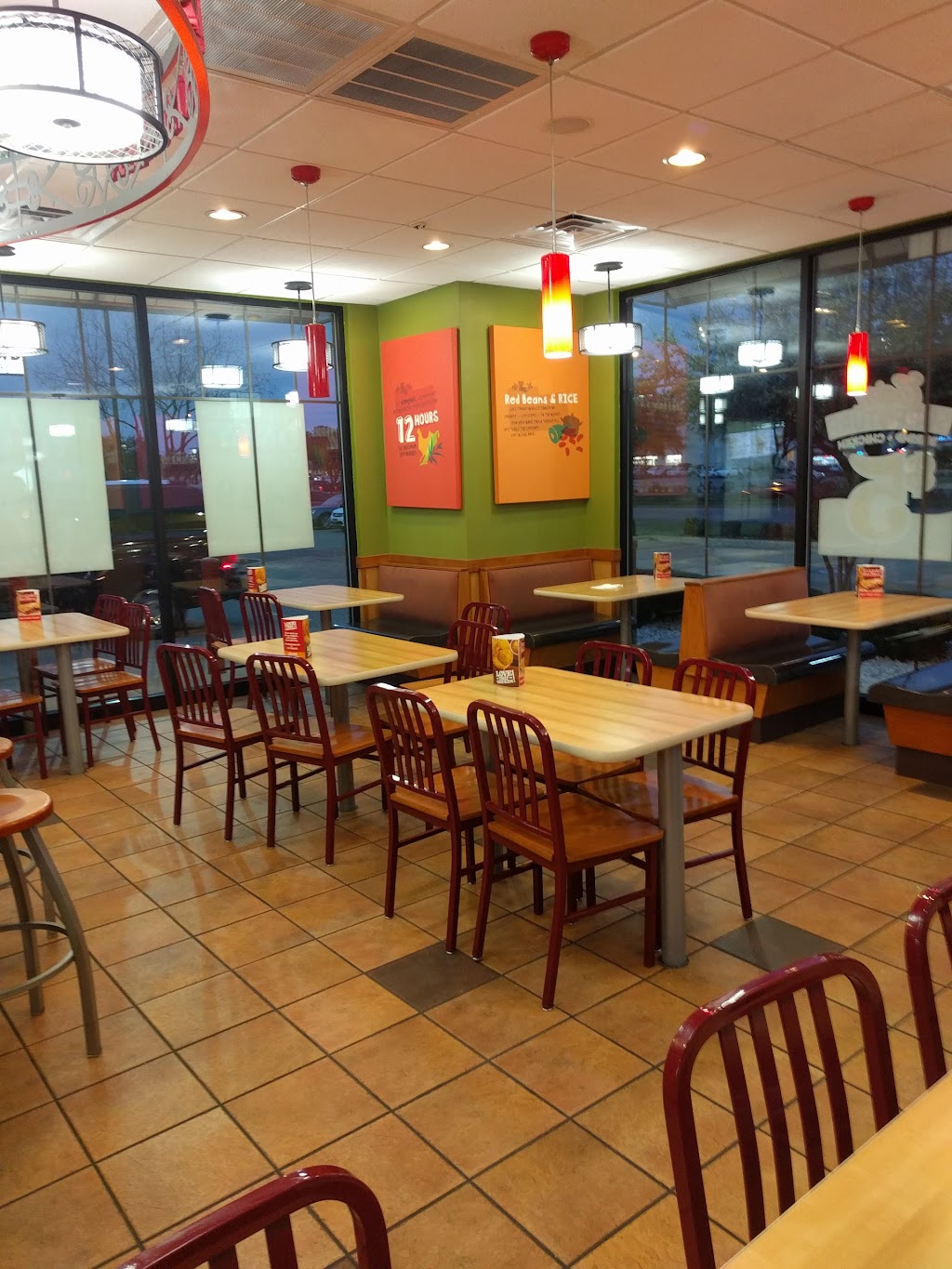 Popeyes Louisiana Kitchen | 3561 Forest Ln, Dallas, TX 75234, USA | Phone: (972) 620-3233