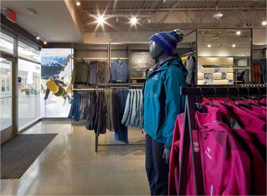 ARC’TERYX Outlet | Livermore | 2750 Livermore Outlets Dr, Livermore, CA 94551, USA | Phone: (925) 667-4187