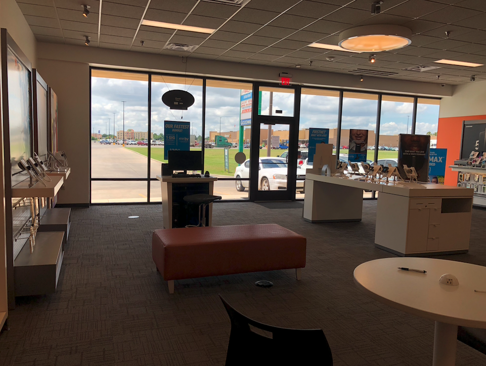 AT&T Store | 1701 Investors Ave Suite A, El Reno, OK 73036, USA | Phone: (405) 422-3201