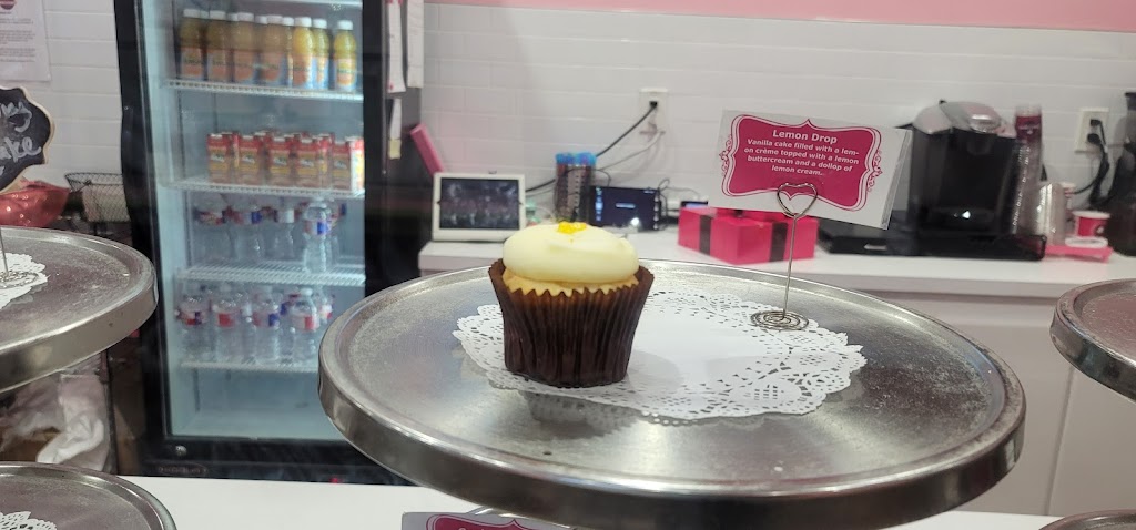 Smallcakes Cupcakery and Creamery | 729 Hebron Pkwy #240, Lewisville, TX 75057, USA | Phone: (469) 702-1291