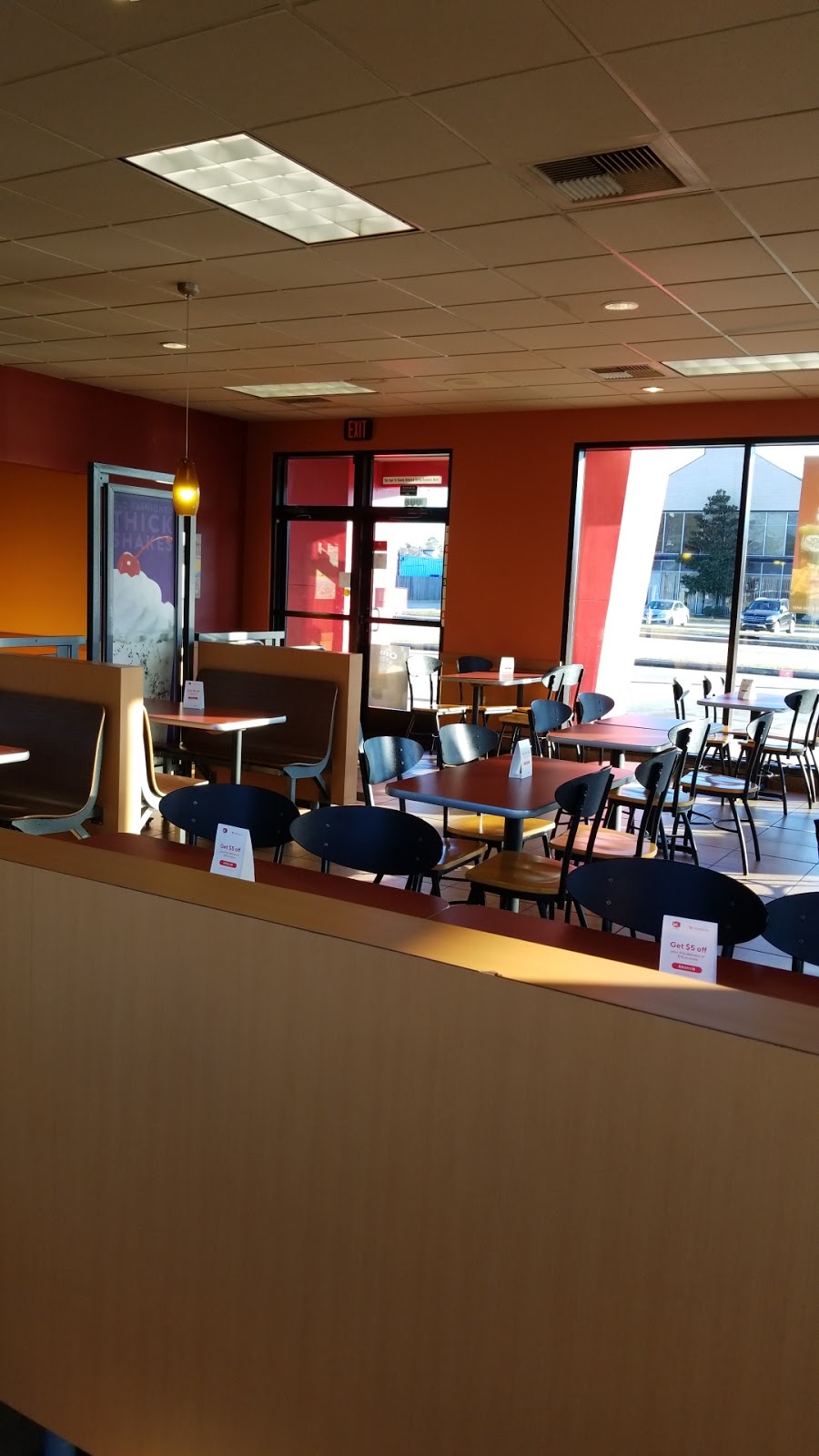 Jack in the Box | 8008 Scenic Hwy, Baton Rouge, LA 70807, USA | Phone: (225) 774-9775