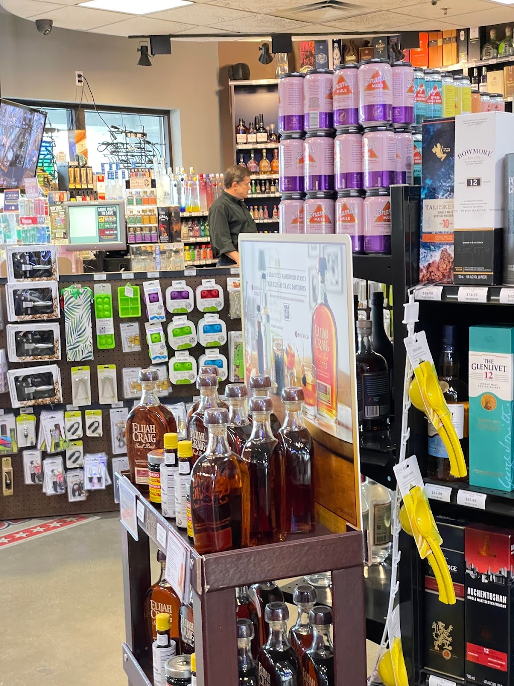Big Red Liquors | 1067 Broad Ripple Ave, Indianapolis, IN 46220, USA | Phone: (317) 257-3600