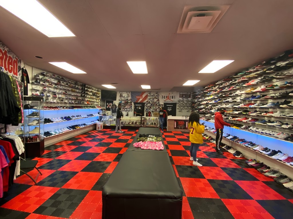 Sneakers Inc. | 3704 Lorna Rd, Hoover, AL 35216 | Phone: (205) 407-4822