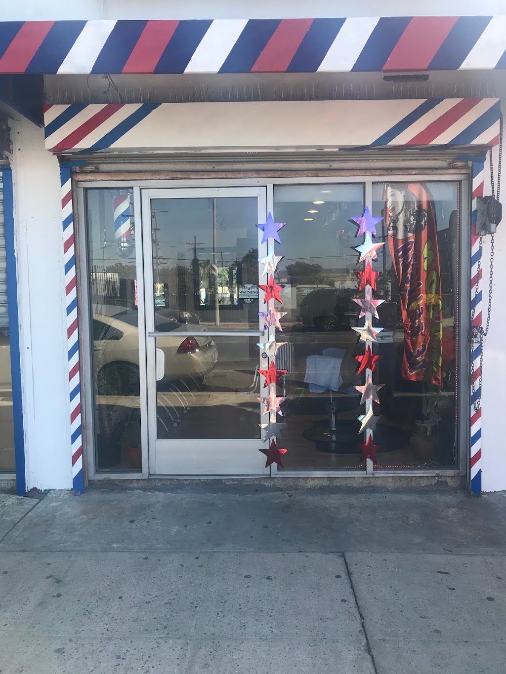 Moniks Barber Shop | 9516 S Main St A, Los Angeles, CA 90003, USA | Phone: (562) 991-9806
