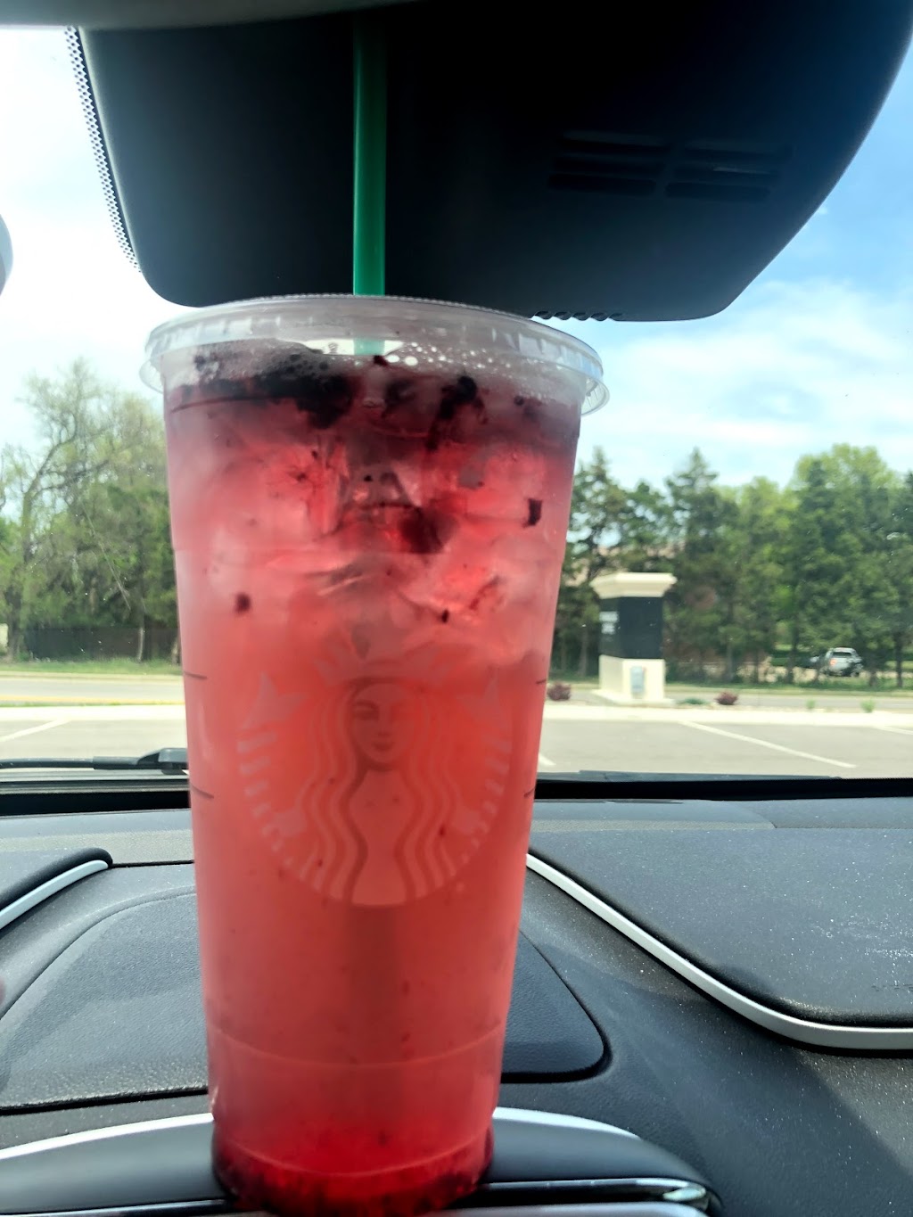 Starbucks | 4415 E 21st St N, Wichita, KS 67208, USA | Phone: (316) 648-3641