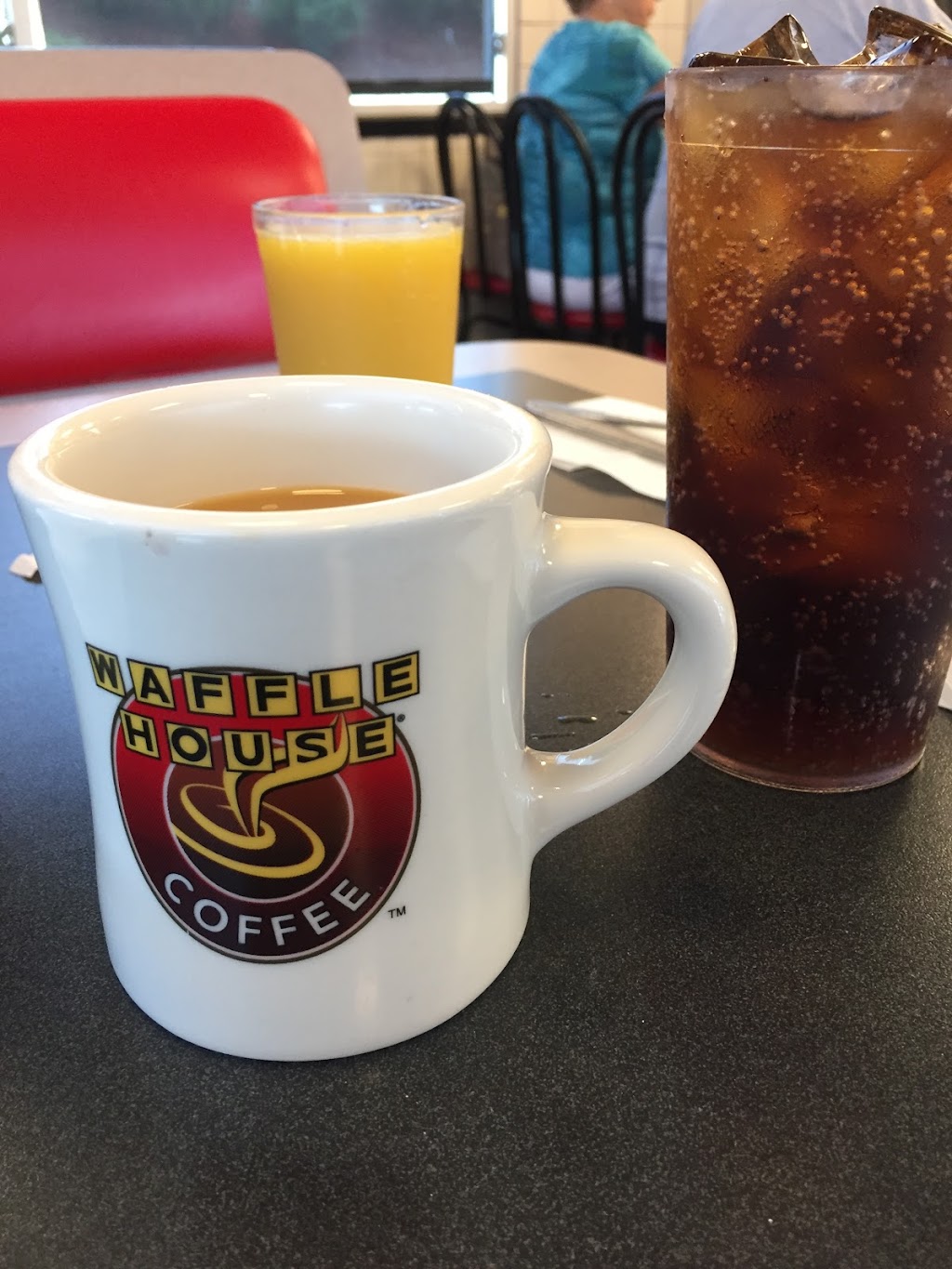 Waffle House | 817 Conover Blvd W, Conover, NC 28613, USA | Phone: (828) 464-4288