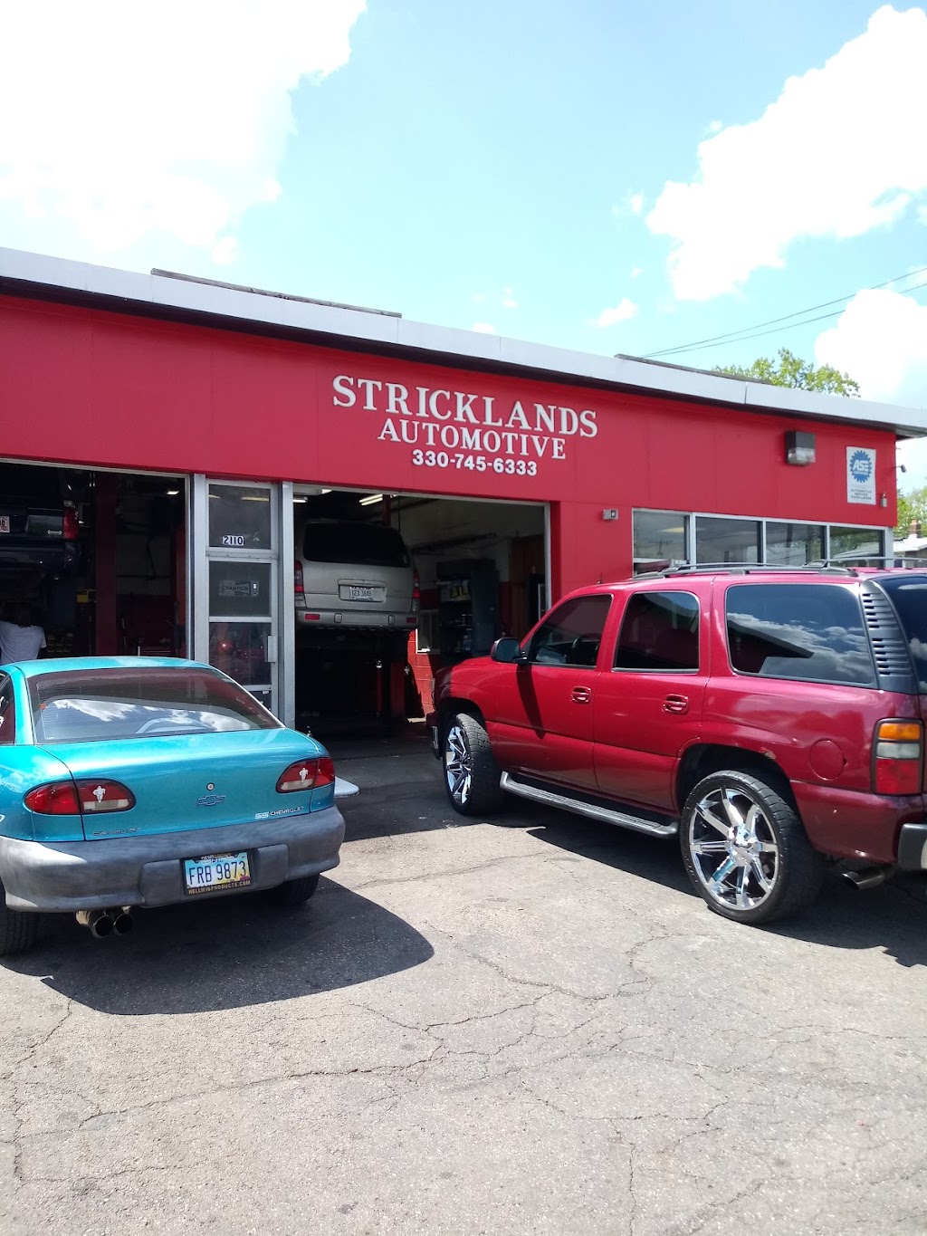 Stricklands Automotive | 2110 East Ave, Akron, OH 44314 | Phone: (330) 745-6333