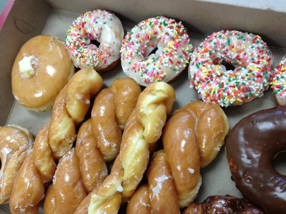 Premium Donuts | 8065 Elk Grove Florin Rd, Sacramento, CA 95829, USA | Phone: (916) 689-9727