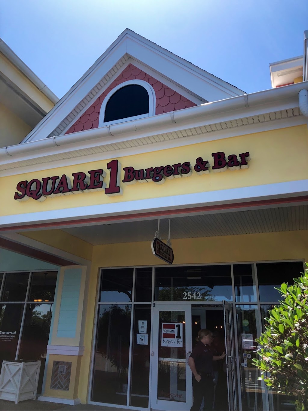 Square 1 Burgers & Bar | 2542 Burnsed Blvd, The Villages, FL 32163, USA | Phone: (352) 689-2191