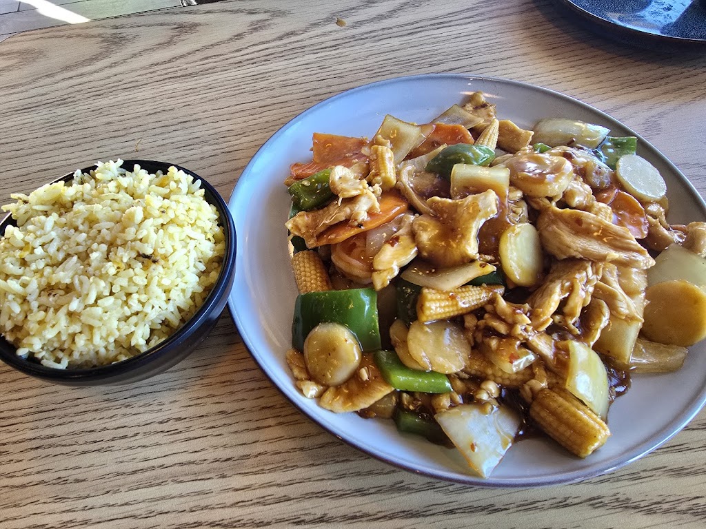 Linhs Bistro | 5532 Airway Rd, Dayton, OH 45431, USA | Phone: (937) 252-1857