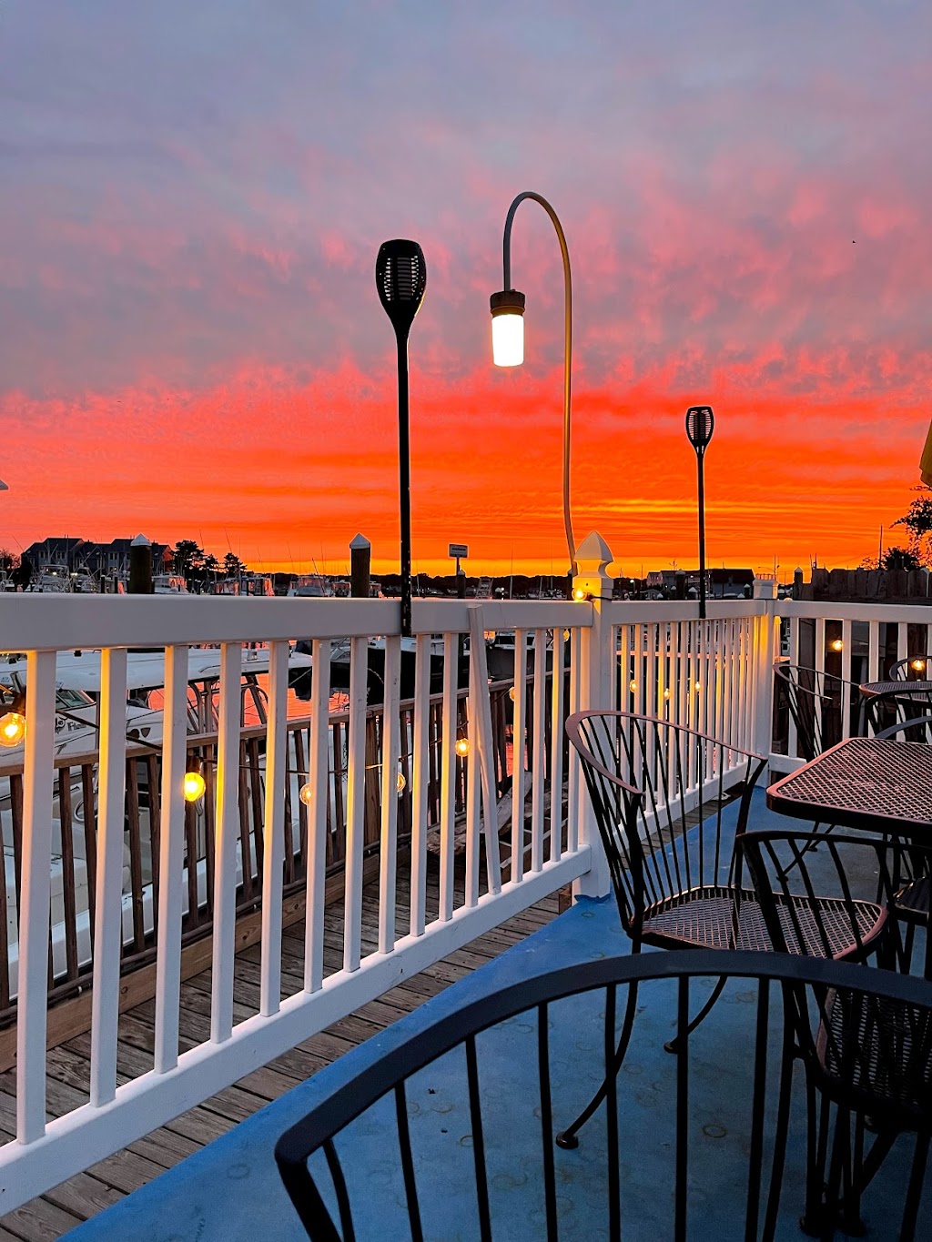 Sunsets Riverfront Bar and Restaurant | 302 S Concourse, Neptune City, NJ 07753, USA | Phone: (732) 775-9911