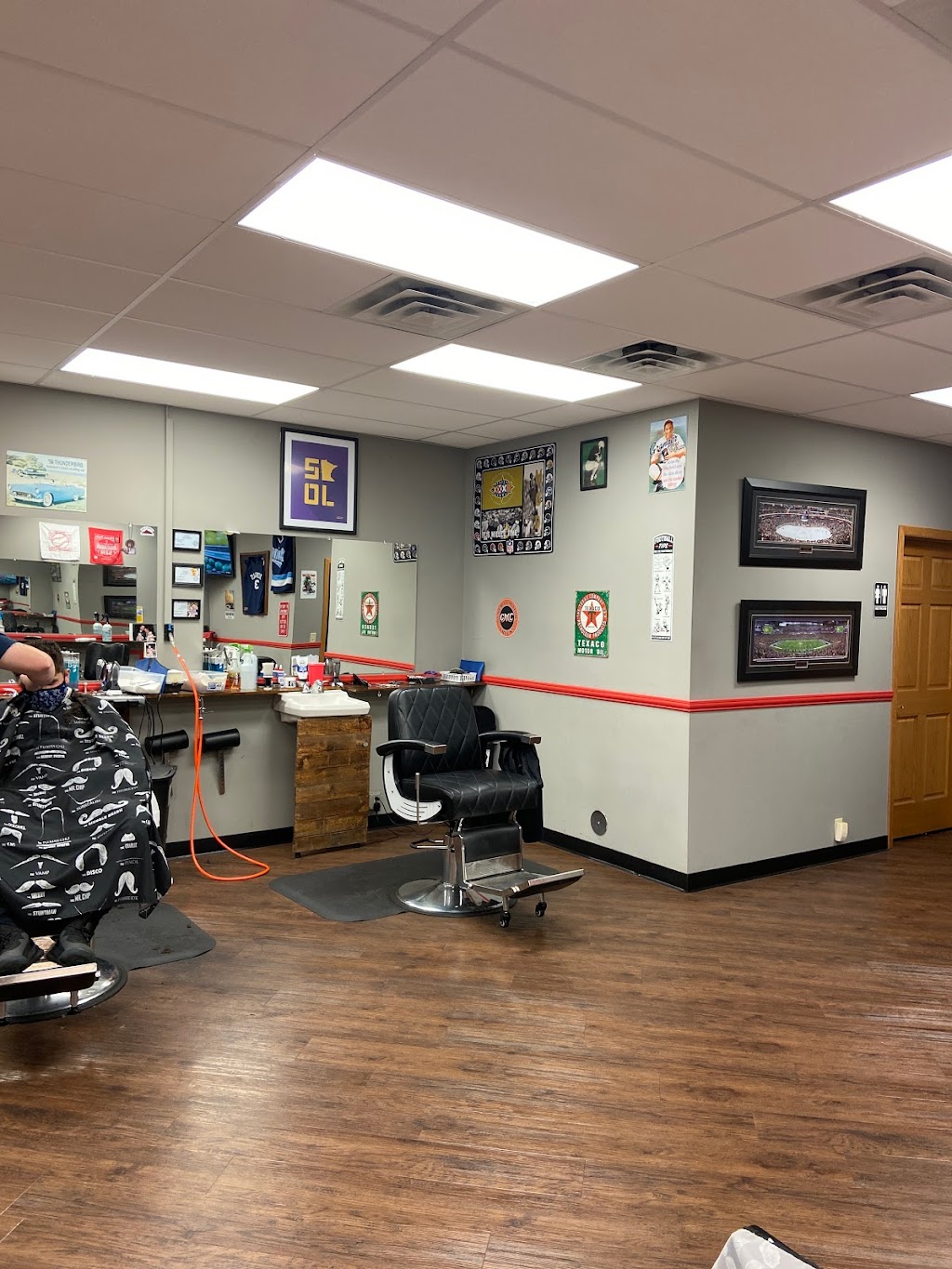 Jefferson Street Barbershop | 11704 Jefferson St NE, Blaine, MN 55434, USA | Phone: (612) 524-8519