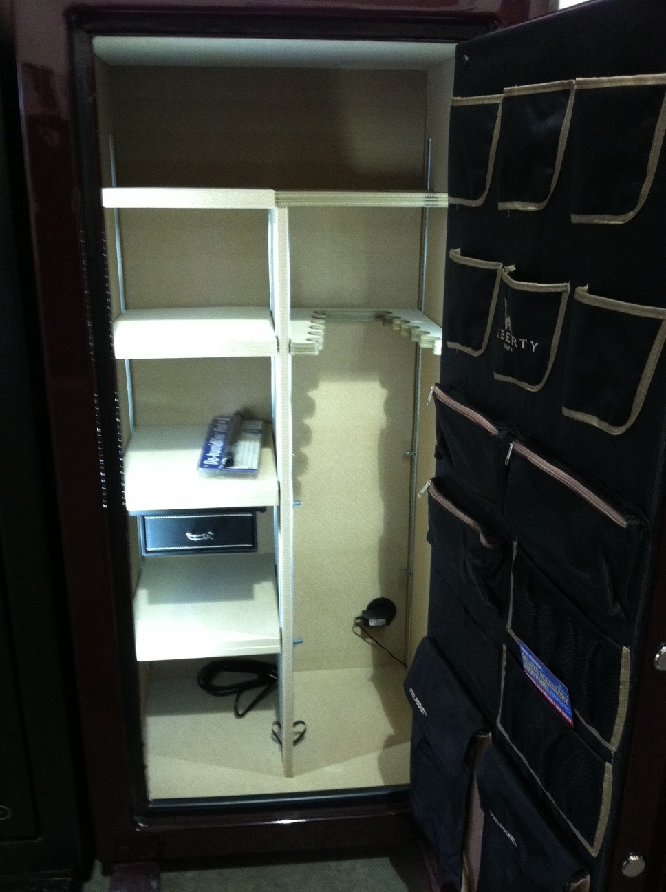 Liberty Safes of Oregon | 3964 OR-99E, Hubbard, OR 97032, USA | Phone: (503) 351-0627