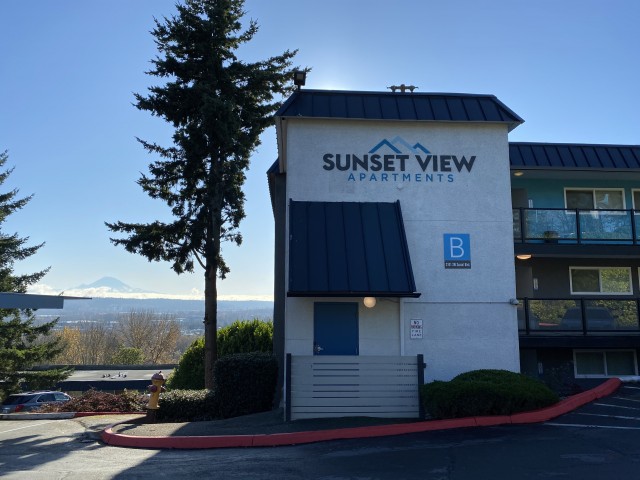 Sunset View Apartments | 2101 SW Sunset Blvd, Renton, WA 98057, USA | Phone: (844) 209-6526