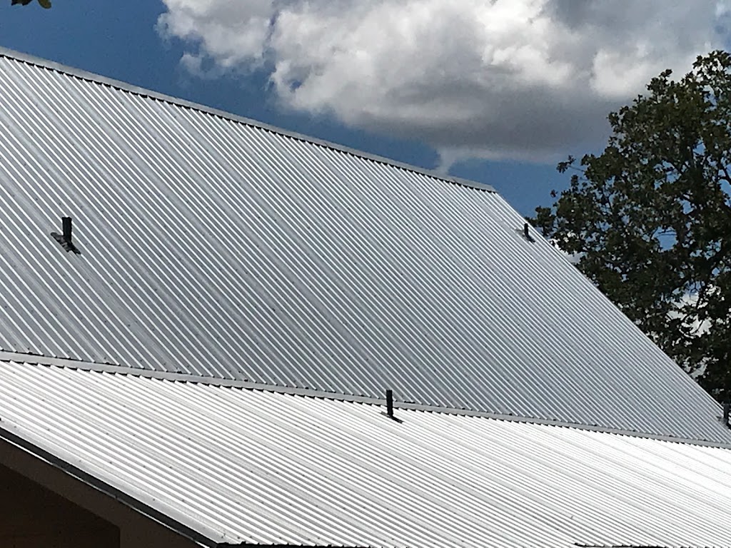 4M Roofing Company | 202 W Cedar St #1717, Lockhart, TX 78644, USA | Phone: (512) 299-8949