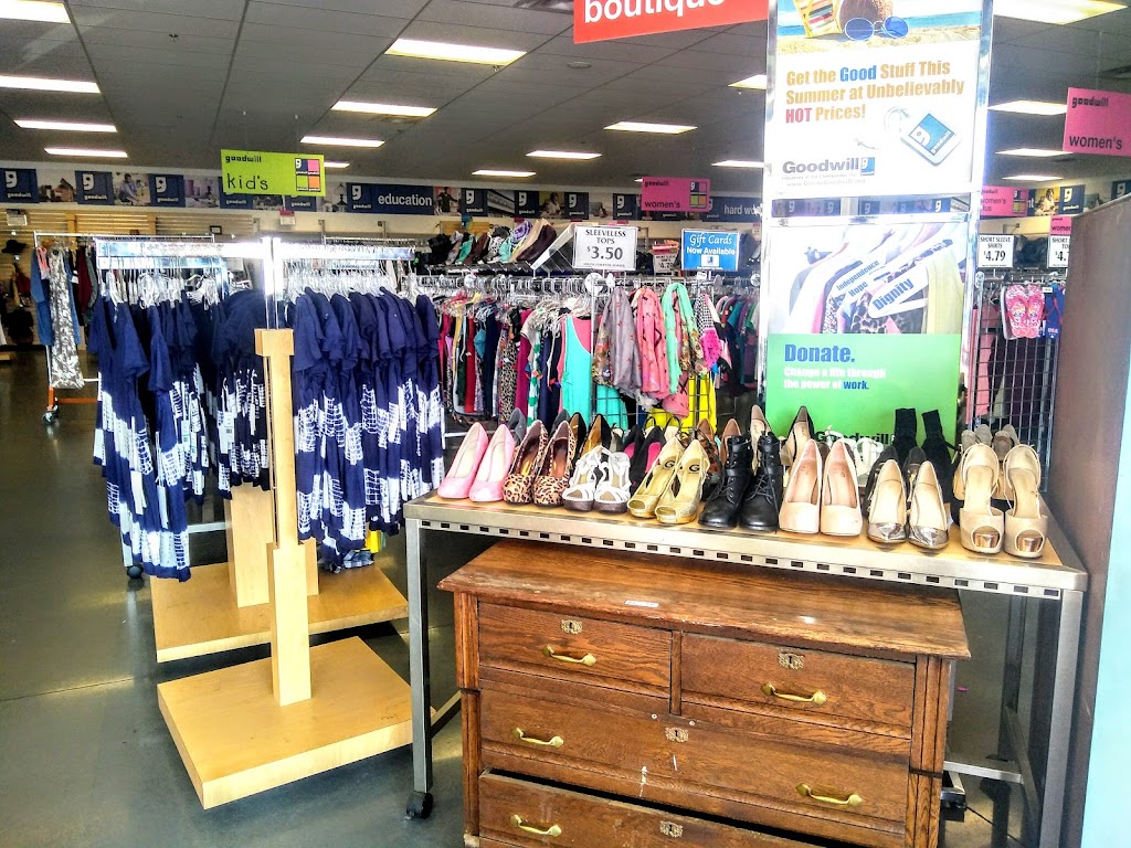 Goodwill Retail Store and Donation Center | 3153 Solomons Island Road, Edgewater, MD 21037, USA | Phone: (410) 956-4159