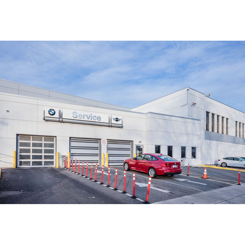 BMW of Freeport Service Center | 100 Cleveland Ave, Freeport, NY 11520, USA | Phone: (888) 486-1046