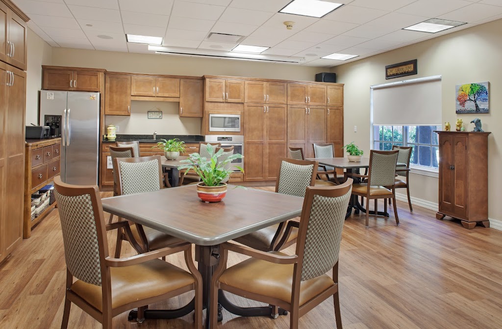 Tampa Gardens Senior Living | 16702 N Dale Mabry Hwy, Tampa, FL 33618, USA | Phone: (813) 964-3878