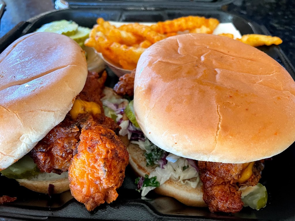 Daves Hot Chicken | 10832 Warner Ave, Fountain Valley, CA 92708, USA | Phone: (657) 383-7536