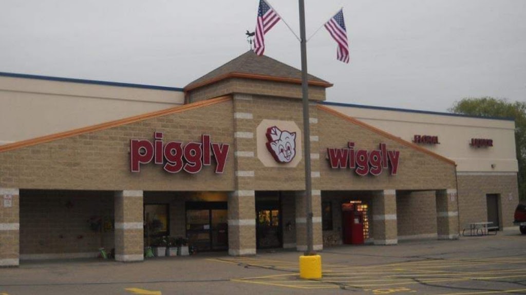 Geidels Piggly Wiggly | 940 Fond Du Lac Ave, Kewaskum, WI 53040, USA | Phone: (262) 626-1778