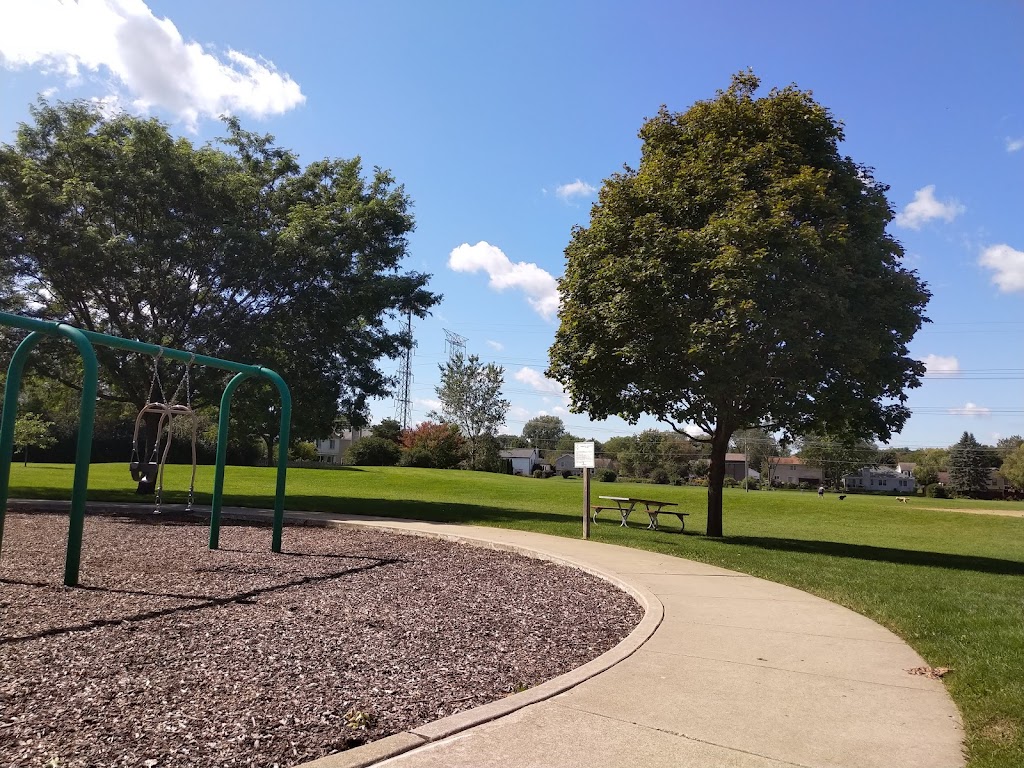 Maurice Noll Park | 1200 Hampton Ln, Mundelein, IL 60060, USA | Phone: (847) 566-0650