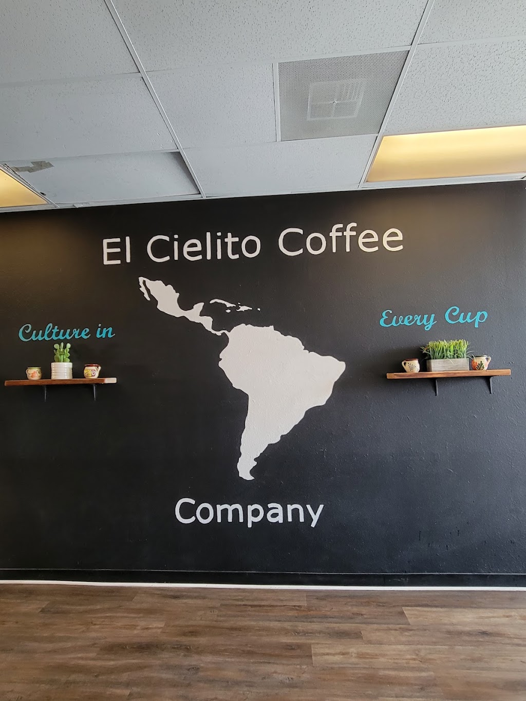 El Cielito Café | 8015 Long Beach Blvd B, South Gate, CA 90280, USA | Phone: (323) 484-9944