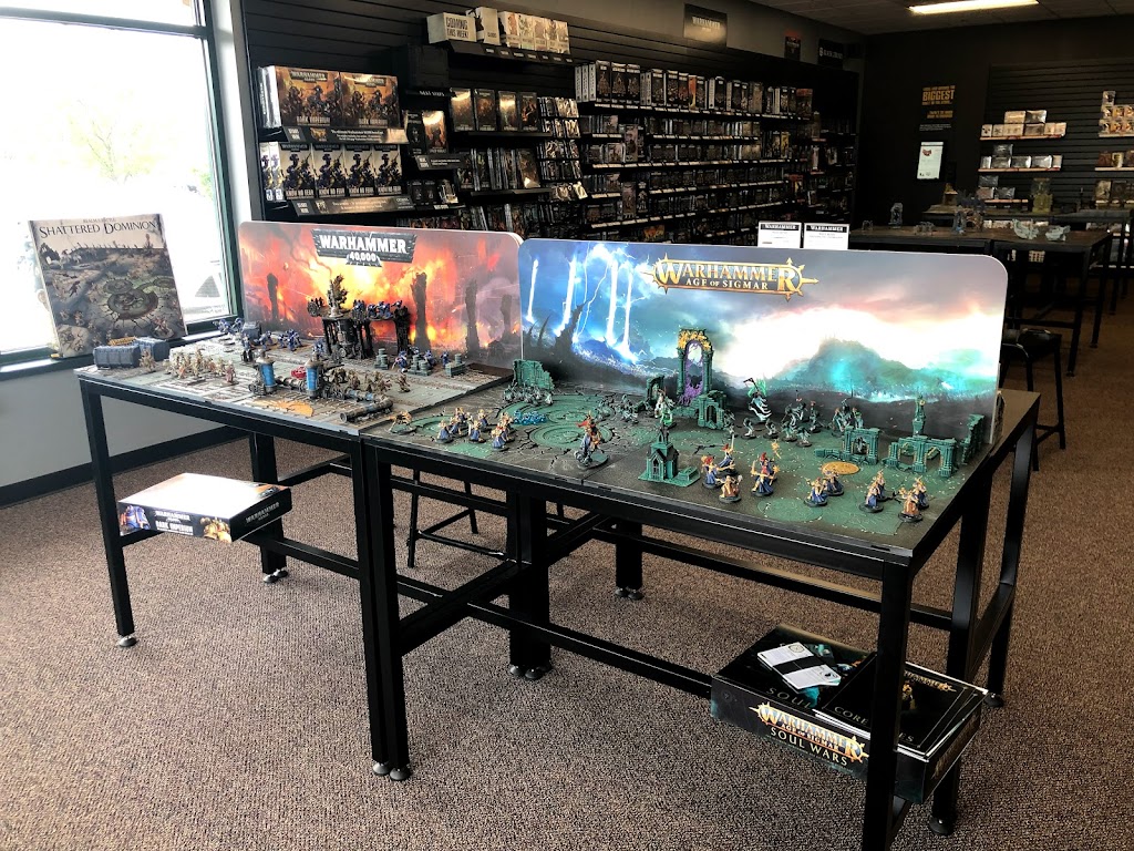 Warhammer | Paradise Plaza 940 West, Gateway Ct, West Bend, WI 53095, USA | Phone: (262) 334-0812