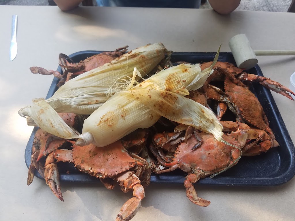 Bullwinkles Saloon | 1660 Ingleside Ave, Gwynn Oak, MD 21207, USA | Phone: (410) 594-9465