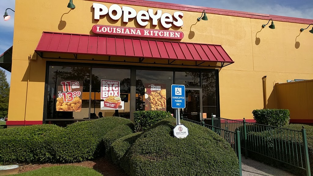 Popeyes Louisiana Kitchen | Pine Trail Plaza Shop Ctr, 706 Memorial Blvd, Picayune, MS 39466, USA | Phone: (601) 798-7316