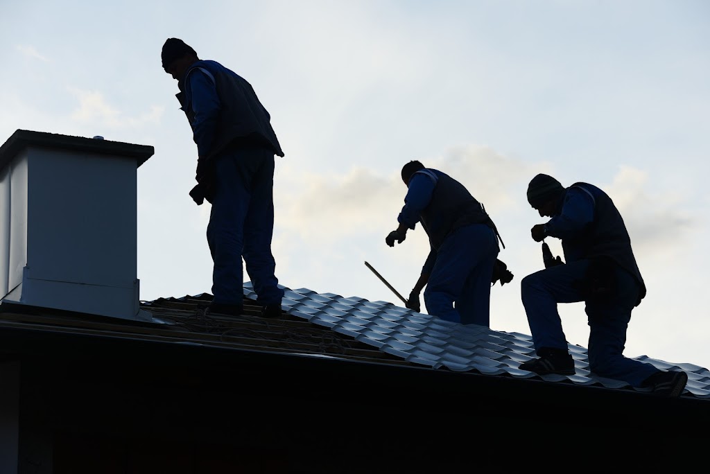 The Chapel Hill Roofing Professionals | 516 Carl Dr, Chapel Hill, NC 27516, USA | Phone: (919) 444-8335