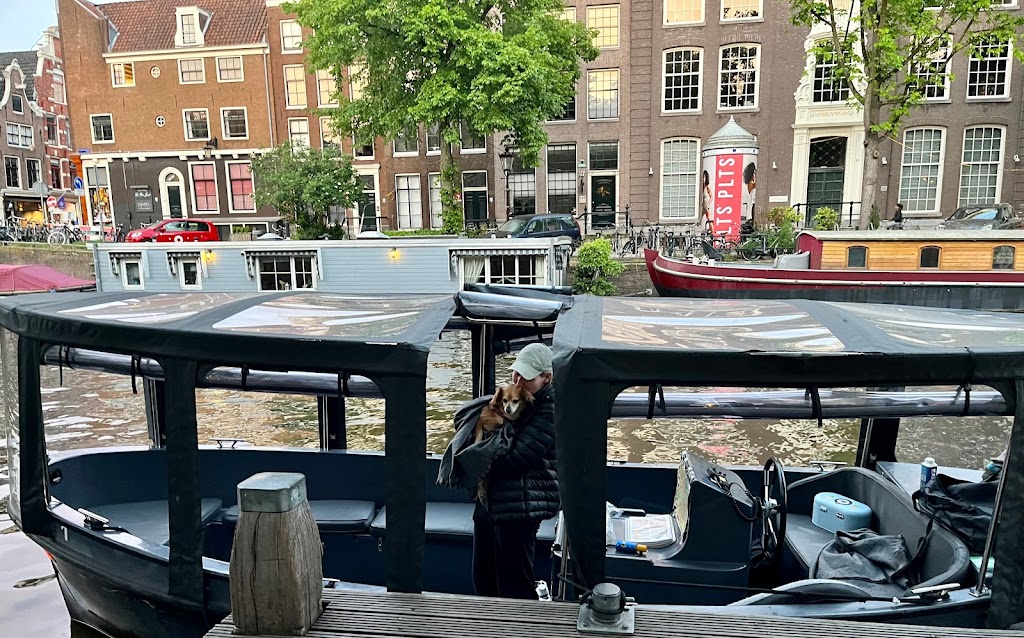 Those Dam Boat Guys | Prinsenstraat 13H, 1015 DA Amsterdam, Netherlands | Phone: 020 210 1669