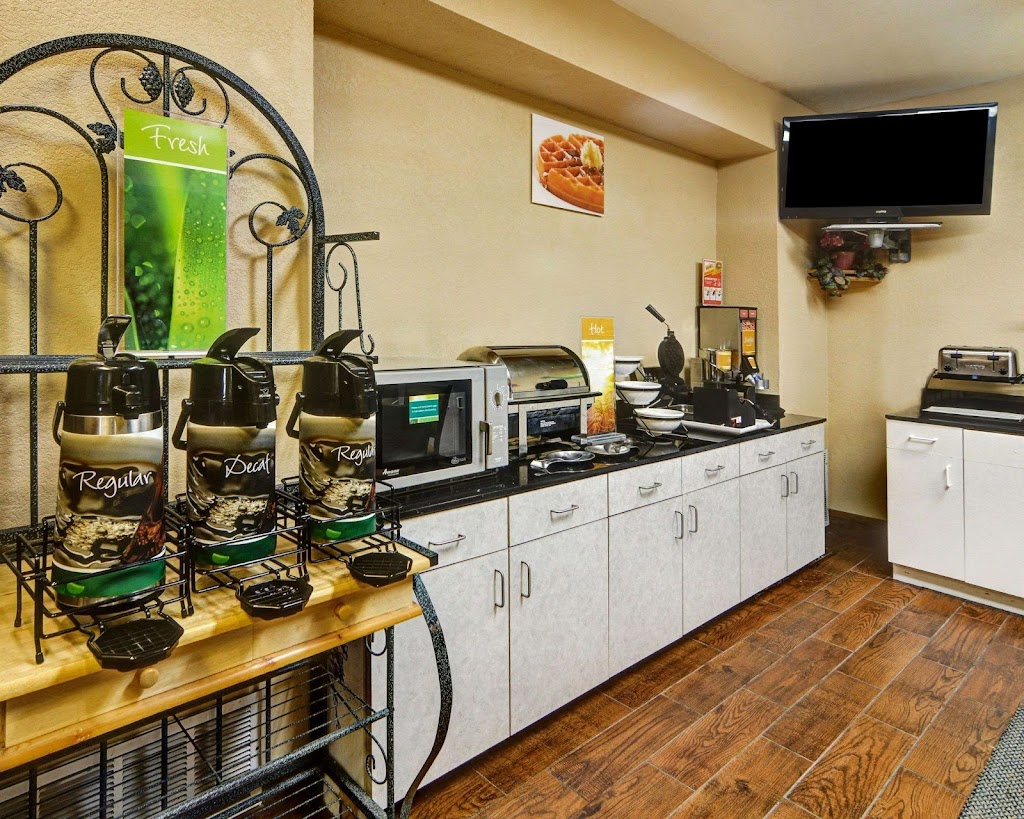 Quality Inn & Suites Terrell | 103 Mira Pl, Terrell, TX 75160, USA | Phone: (972) 524-5590