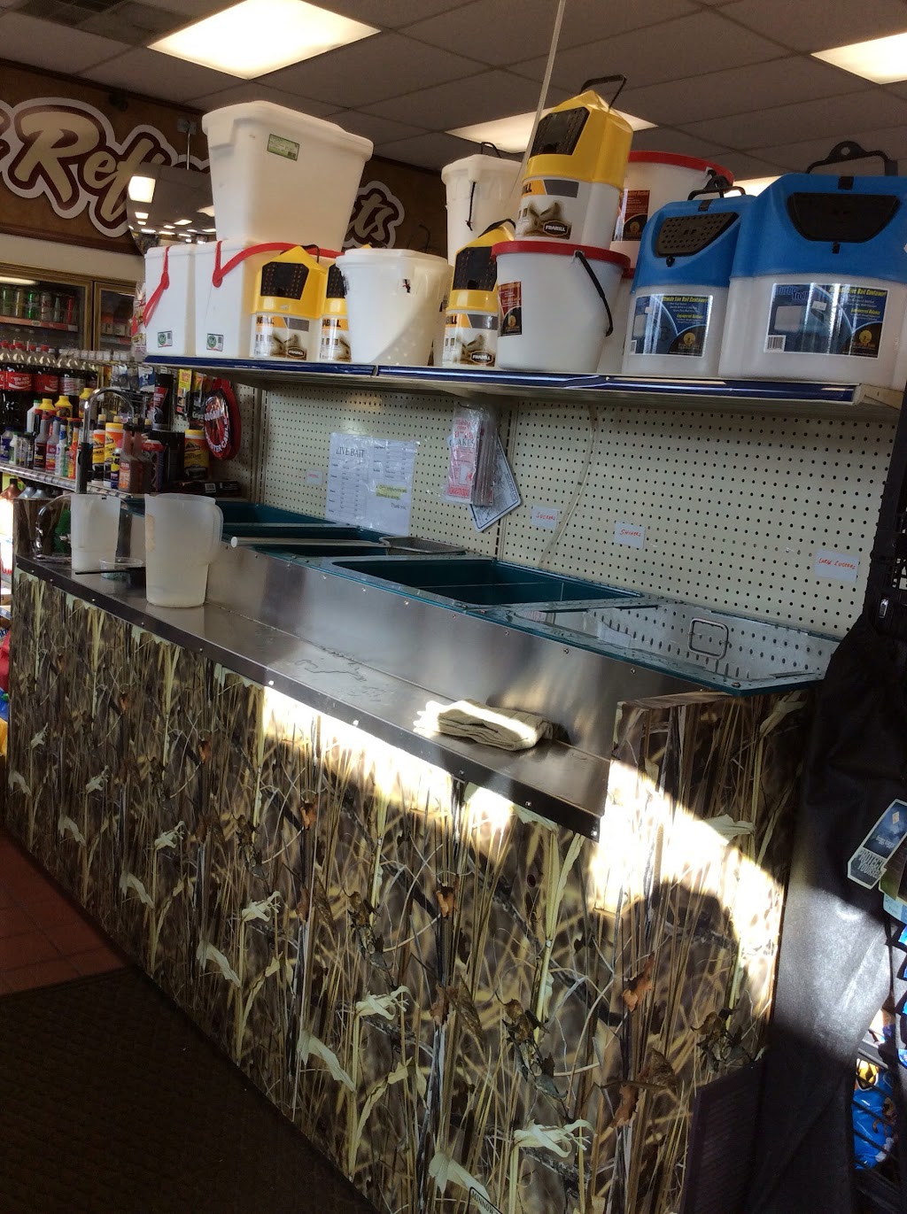 White Bear Bait and Convenience Store | 4648 Hwy 61 N, White Bear Lake, MN 55110, USA | Phone: (651) 493-8097