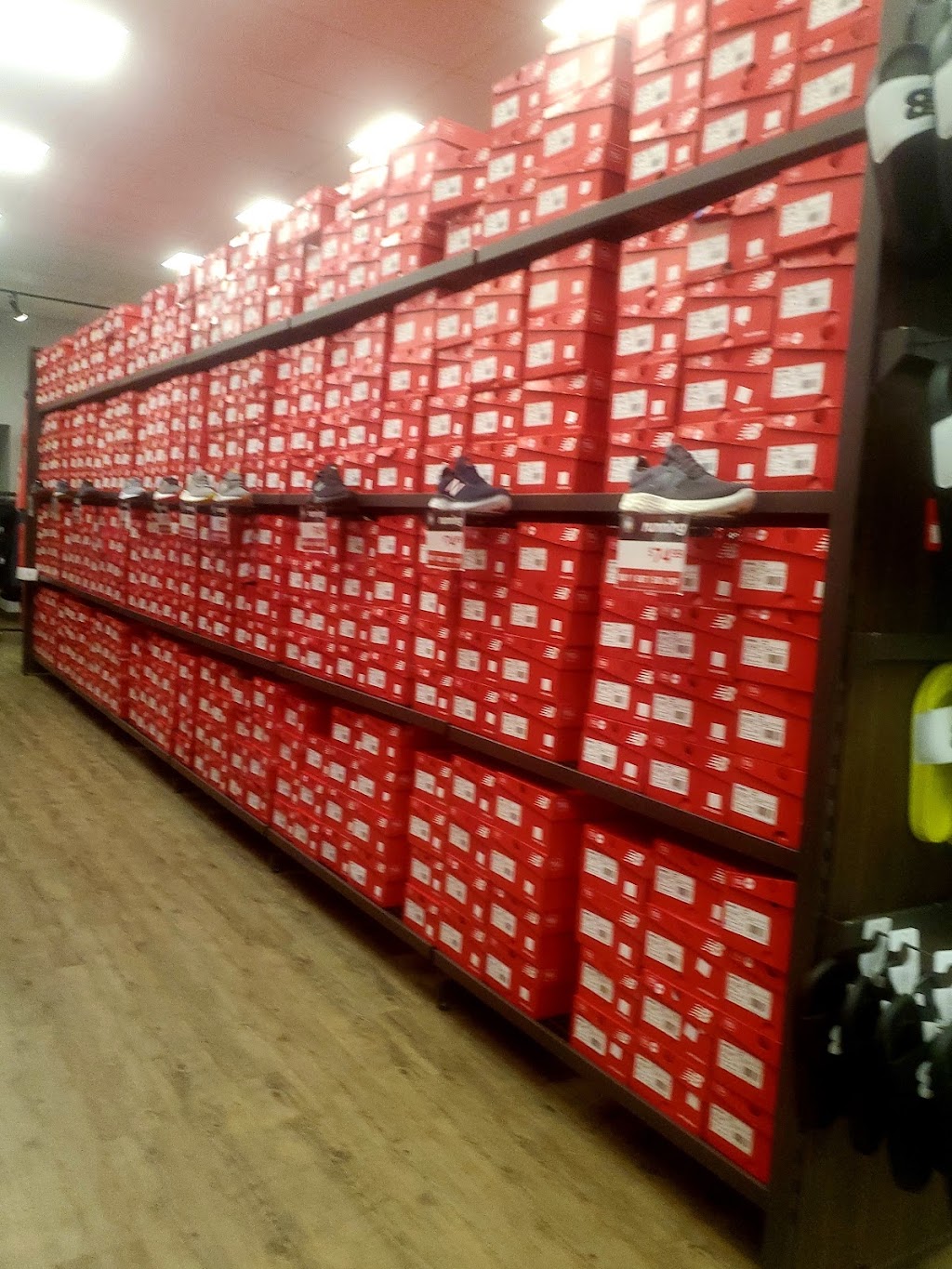 New Balance Factory Store Aurora Farms | 549 S Chillicothe Rd, Aurora, OH 44202, USA | Phone: (330) 562-0977