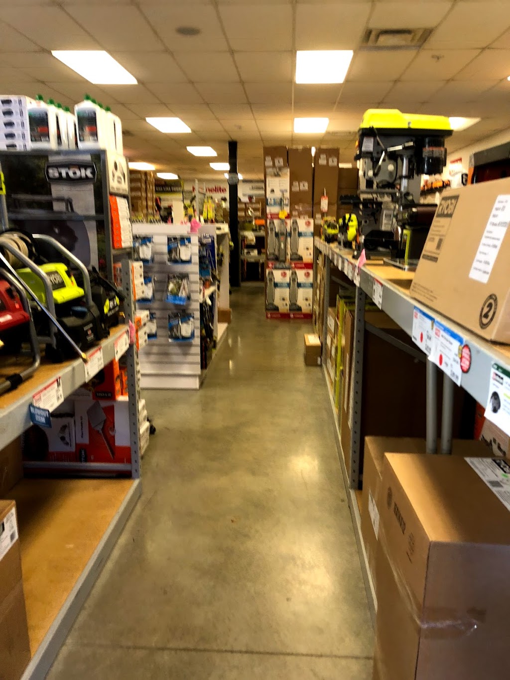 Direct Tools Factory Outlet | 18521 Outlet Blvd #525, Chesterfield, MO 63005, USA | Phone: (636) 778-1431