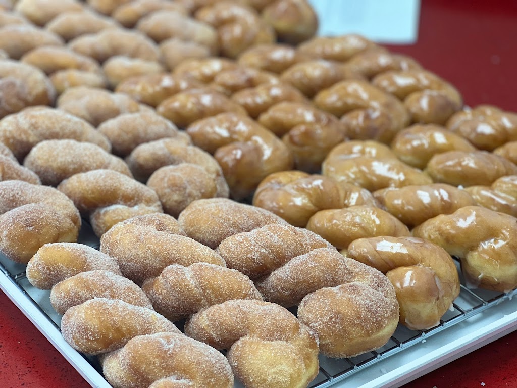 Lees Donuts | 1136 E Borgfeld Dr #101, San Antonio, TX 78260, USA | Phone: (830) 714-7373