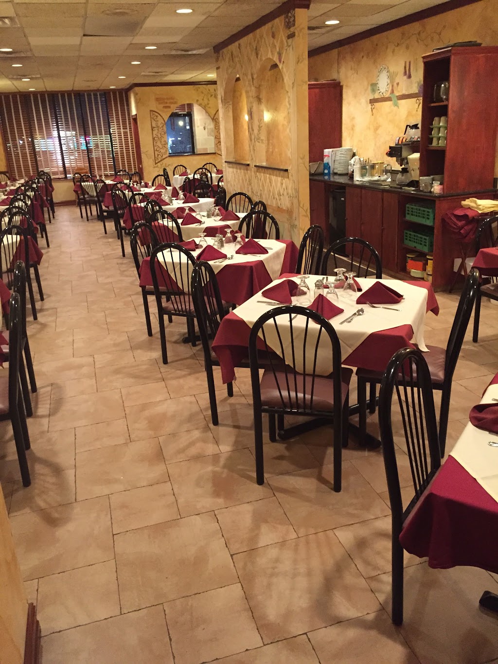 Dusals Italian Restaurant and Pizzeria | 340 Union Hill Rd, Manalapan Township, NJ 07726, USA | Phone: (732) 536-4089