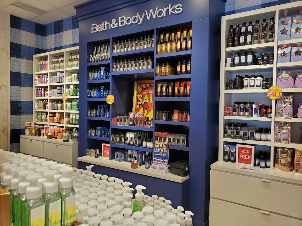 Bath & Body Works | 15268 Summit Ave, Fontana, CA 92336 | Phone: (909) 689-4215