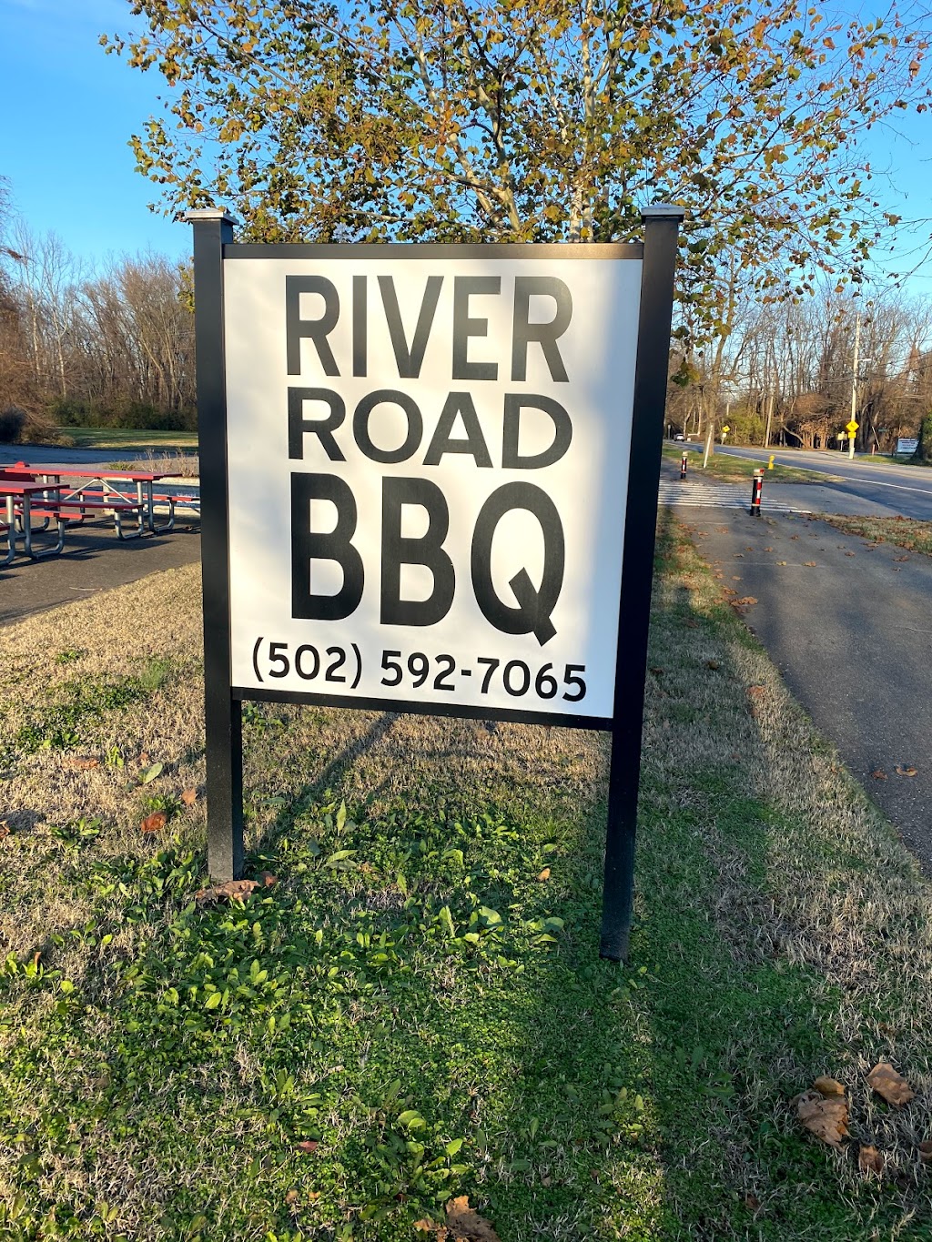 River Road BBQ | 3017 River Rd, Louisville, KY 40207 | Phone: (502) 592-7065