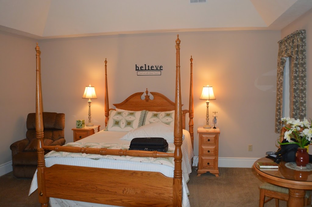 Pleasant Valley Inn at Floyds Farm | 125 Bauder Mill Rd, Harmony, PA 16037, USA | Phone: (724) 355-8363