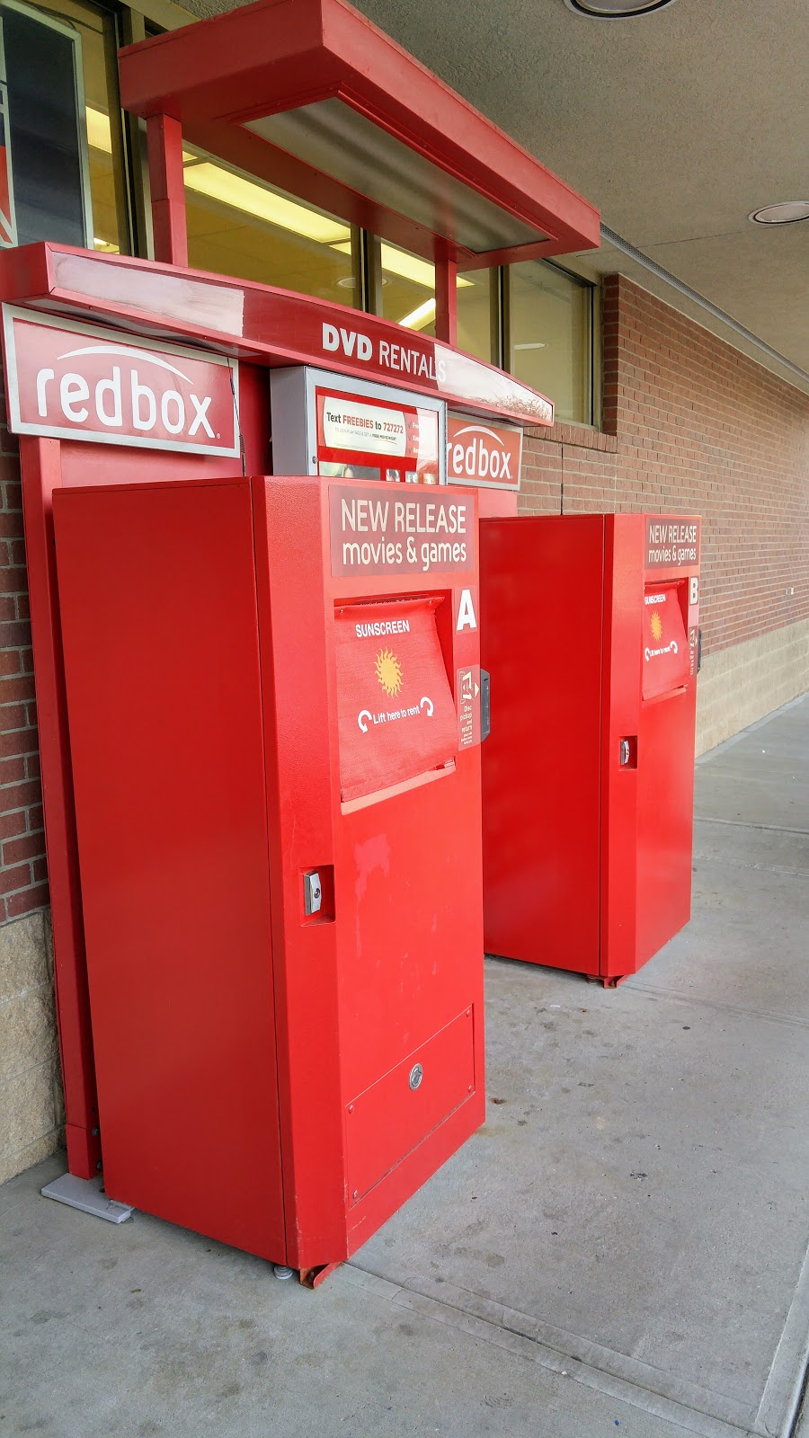 Redbox | 441 N Kirkwood Rd, Kirkwood, MO 63122, USA | Phone: (866) 733-2693